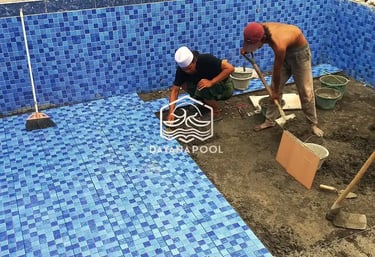 proses pengenatan kolam renang