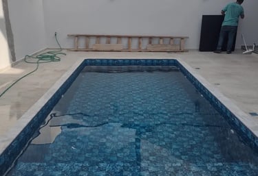 Kolam renang desain elegan buatan dari tim dayanapool