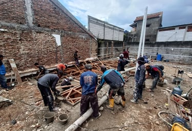 Proses pengecoran Kolam renang 