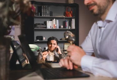 chasseur de tête qui appelle un expert-métier en approche directe