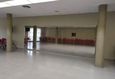 Espejos de gran formato y cristalería decorativa a medida en la provincia de Valencia.