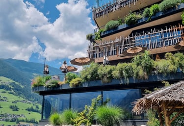 Yoga Pilates Retreat Coolnest 