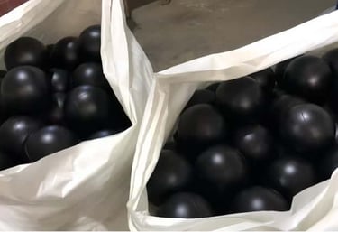 Conditionnement des shade balls en sacs prêt à l'installation