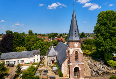 Vue aérienne de l'église Saint-Pierre