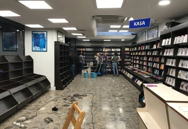 dost kültür kitap rafı