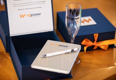 Imagem de produtos personalizados criados por Delinear Artes Visuais