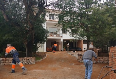 camino de tierra compactado en Palamós