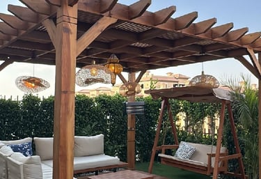 تنفيذ برجولات خشبية فاخرة في الأحساء 