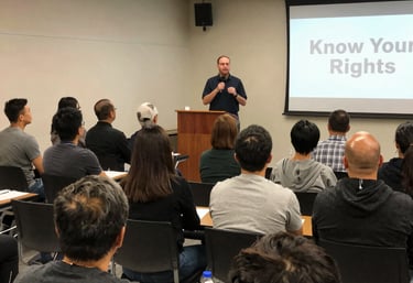 Icon depicting a fast-moving emergency response team in action.