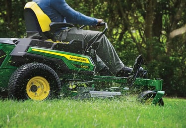 Refresh Property Services in San Antonio, TX. Lawn care link to lawn care page.