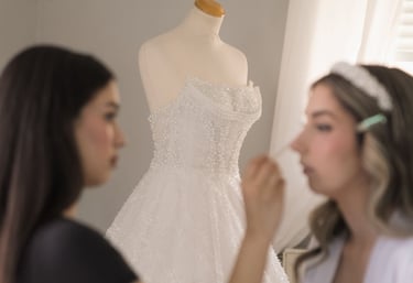Elegant bridal beauty look with classic winged eyeliner and soft pink lips photo on wedding morning