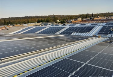 Instalación de paneles solares, ahorro de energía elécrica