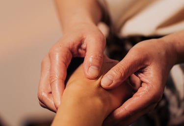 Massage personnalisé à Voujeaucourt, près Montbéliard et Audincourt. Massage doux, relaxant, détente physique et mentale. 