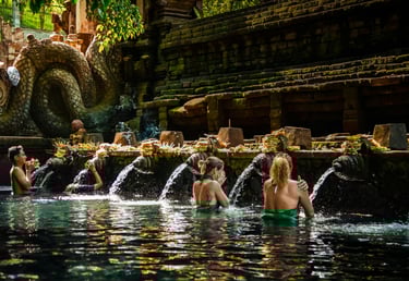 tirta empul bali