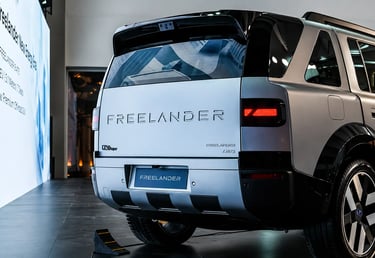 Traseira do Freelander 8 maior que o Defender com design robusto e tecnologia chinesa em destaque