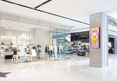 claratech's displays for shopping malls
