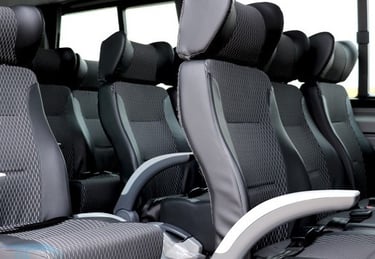 Transport groupal, pour commencer dès les premiers moments à pratiquer le français