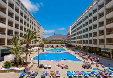 3⭐️ Columbus Aparthotel