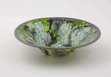 Lichen - Green frit classic bowl with vanilla drop pattern