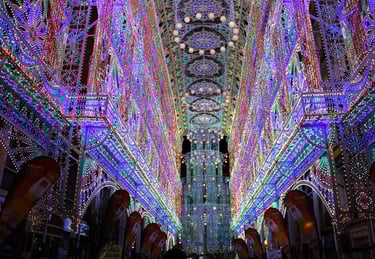 Iluminación de calles en Fallas  Valencia