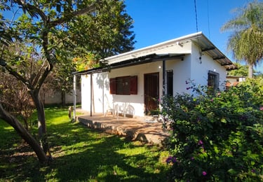 Wohnhaus mit Garten in zentraler Lage von Mbocayaty, Paraguay – optional mit Wohncontainer