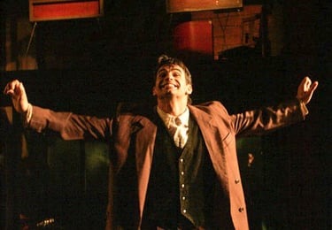 Ator Fabiano Medeiros - Teatro - "Pessoas Invisíveis", "Armazém Companhia de Teatro"