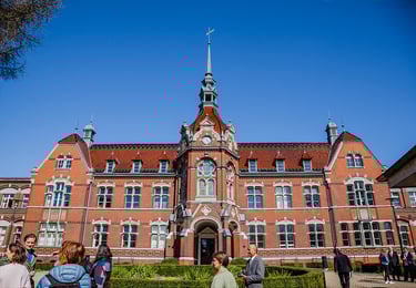 The building of the Neukölln civil registry in Berlin.