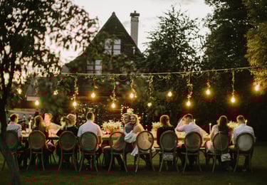 jaukios vestuvės gamtoje Vilniuje