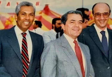 Pedro Bonett Locarno, Agusto Lopez Valencia (Presidente de Bavaria) y Gabriel Jaime Arango 