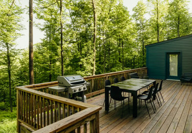outdoor-deck-bbq-dining-area-in-cary-nc