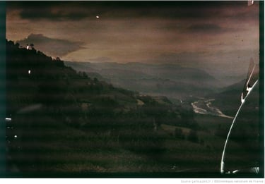 Jean Reutlinger. Paysage de moyenne montagne : vallée et rivière
