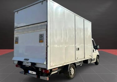 Peugeot Boxer Camion 3500kg con trampilla