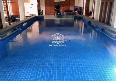 DayanaPool: Kolam renang air hangat pribadi modern di Bogor.