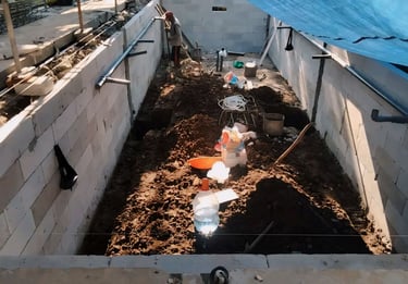 Pembuatan kolam renang di daerah Demak oleh tim dayanapool