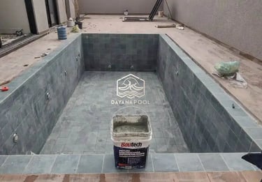 Kolam renang bautan dayanapool di Jakarta Pusat dengan desain menawan