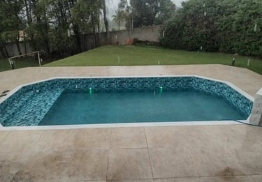 Kolam renang bautan dayanapool di Serang dengan desain menawan