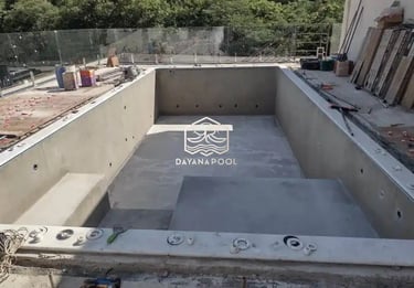 Pembuatan kolam renang di daerah Brebes oleh tim dayanapool