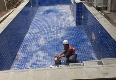 Pembuatan kolam renang di daerah Sukoharjo oleh tim dayanapool