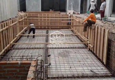 Pembuatan kolam renang di daerah Cilacap oleh tim dayanapool