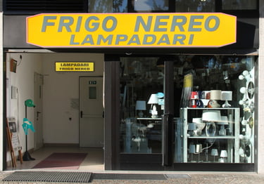 lampadari-frigo-nereo-vetrina-ingresso