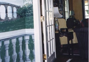 Trompe L'oeil literally means "trick of the eye" in French. 