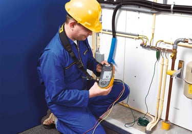 Elektrik kullanan işletmelerde elektrik yükünün güvenli bir şekilde toprağa iletilmesi için toprakla