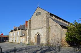 carolingien eglise monument