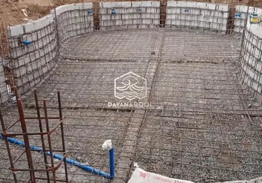 Struktur kolam renang dan pembesian oleh dayanapool