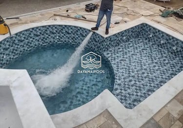 pengisian air kolam renang