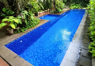 Kolam renang dengan desain minimalis dan fungsuonal di Salatiga buatan dayanapool
