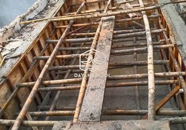 Kontraktor kolam renang profesional di Tasikmalaya sedang mengerjakan pembuatan kolam renang