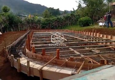 Pembangunan kolam renang air hangat, spesialis DayanaPool.