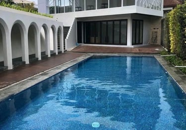 Kolam Renang overflow dengan desaian menarik buatan dayanapool Garut