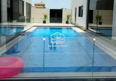 desain kolam renang minimalis di area terbatas